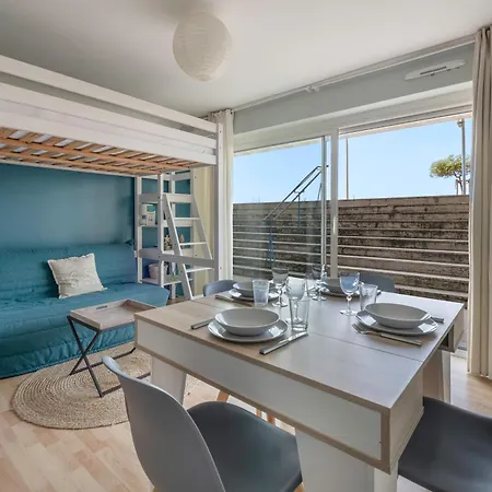A 43m De La Plage, Pour 4 Apartment *